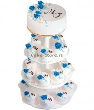 Свадебный торт с капкейками ромашки и васильки