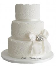 Белый свадебный торт с кружевом