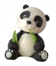 Фигурка панды из мастики